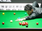 斯诺克中国公开赛:吴宜泽6-5险胜姚朋成,刘宏宇、周跃龙晋级